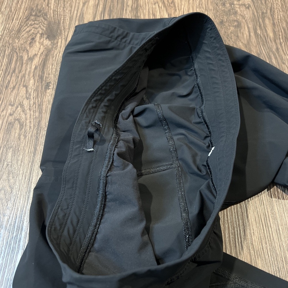 Lululemon Adapted State High Rise Jogger Women's Size 12 Black Zip Ankle READ - Picture 5 of 12